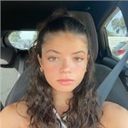 Ragazza ripetizioni e aiuto compiti